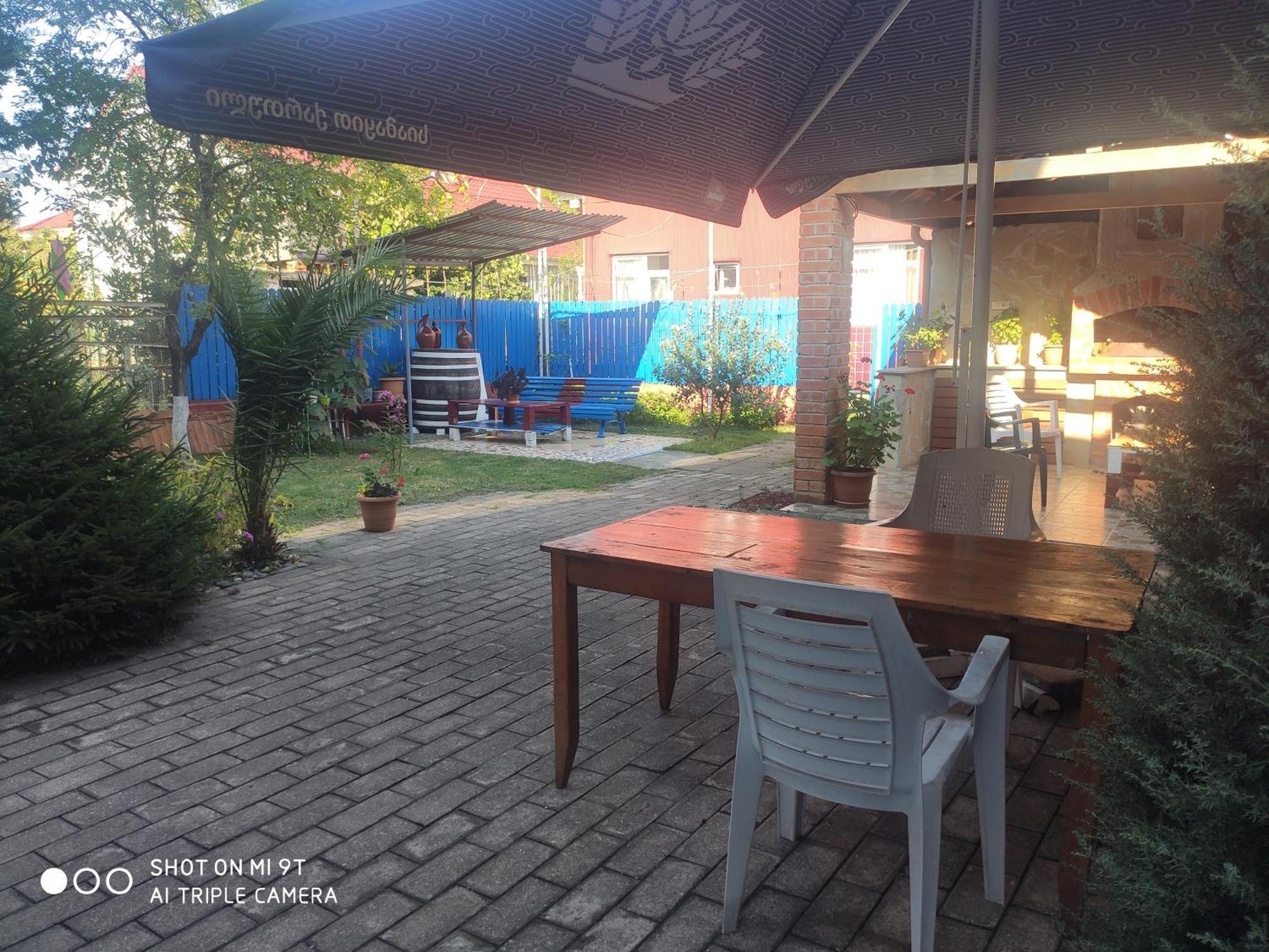 Guesthouse Mery كوبوليتي المظهر الخارجي الصورة