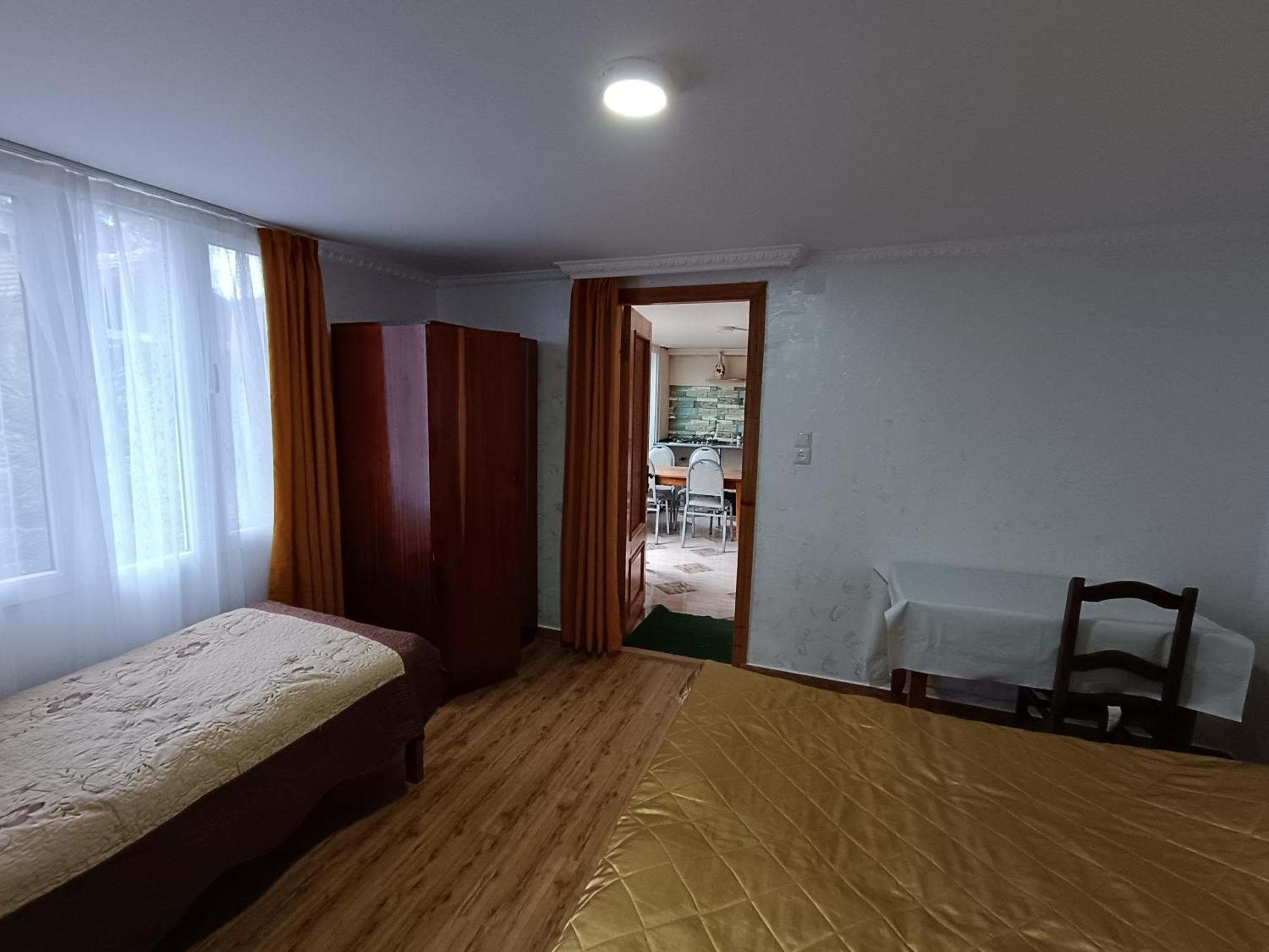 Guesthouse Mery كوبوليتي المظهر الخارجي الصورة