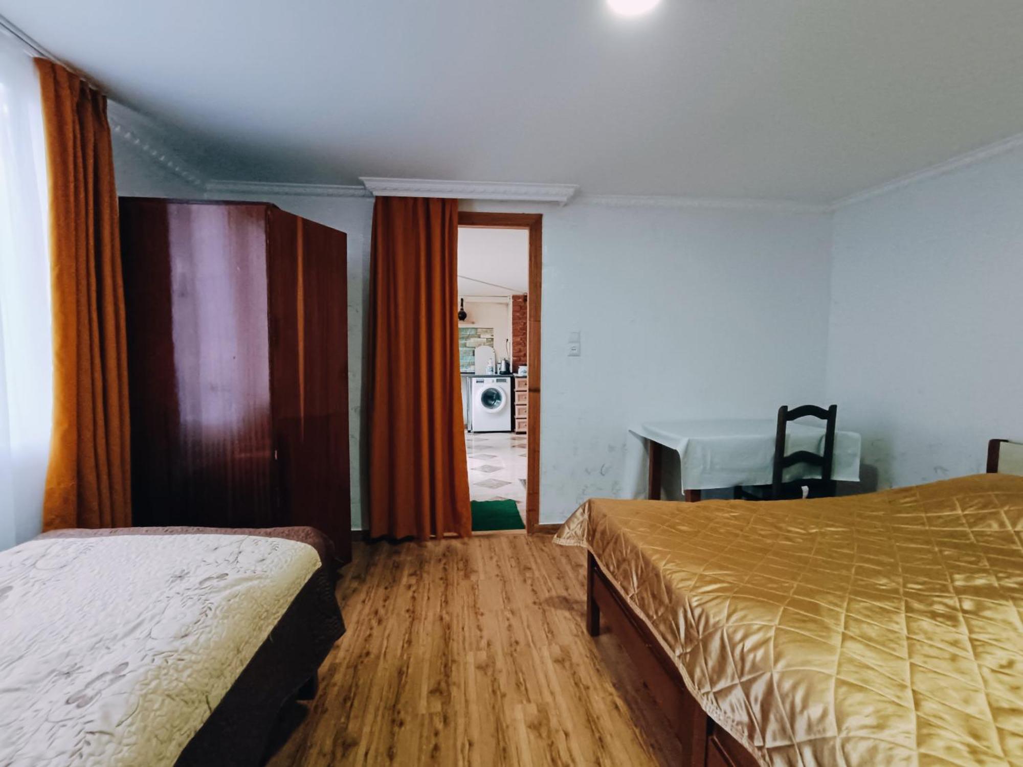 Guesthouse Mery كوبوليتي المظهر الخارجي الصورة