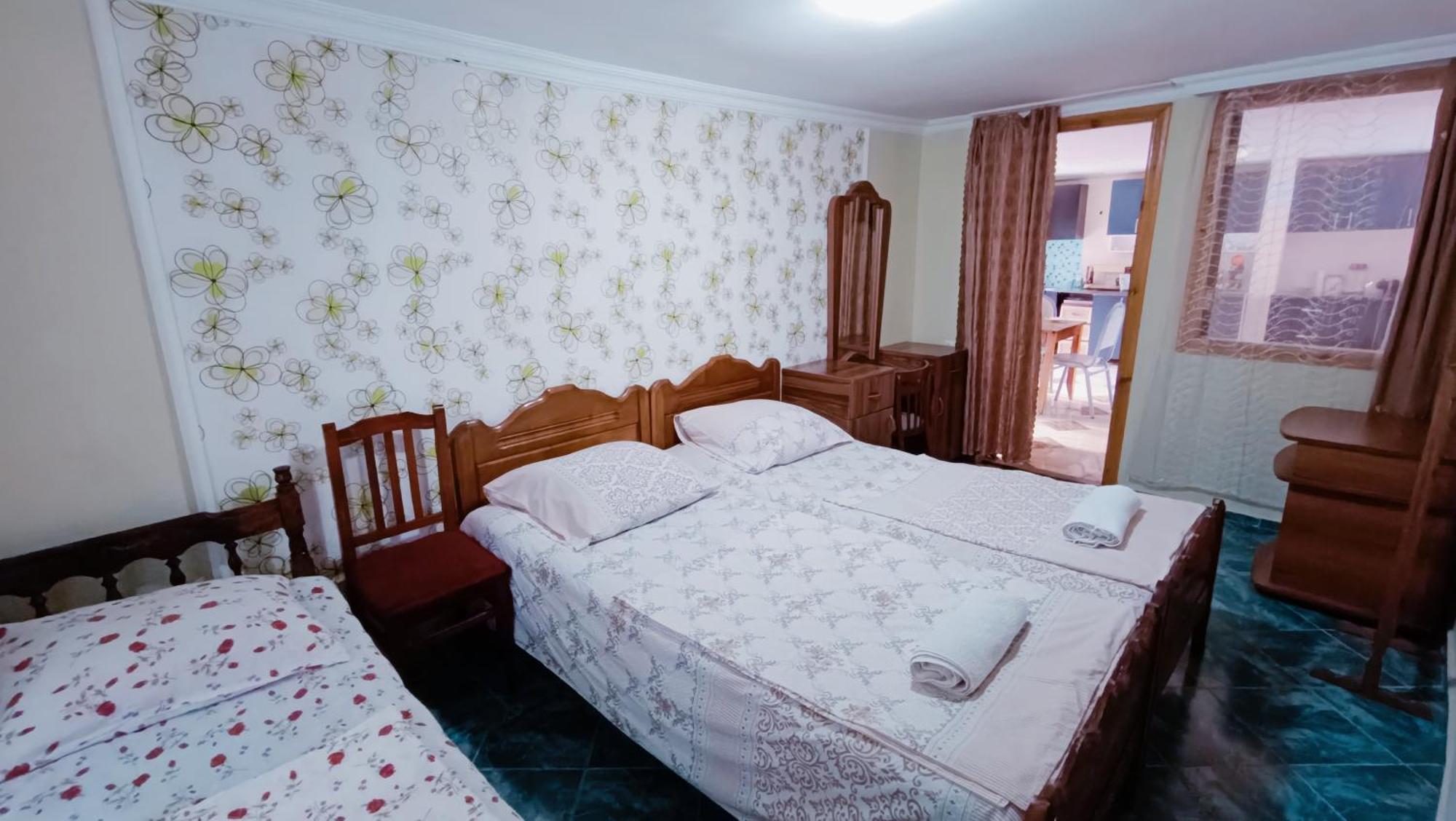 Guesthouse Mery كوبوليتي المظهر الخارجي الصورة